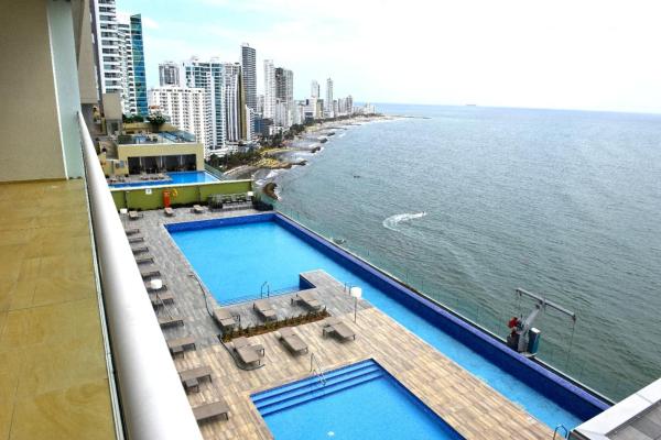 Apartamentos en Edificio H2 Bocagrande Cerca al Mar, Book  Bocagrande 