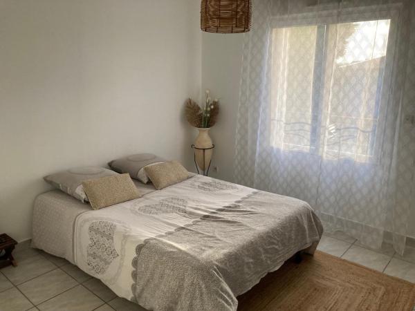 Chambre au calme, Book  Clermont Pikardiet