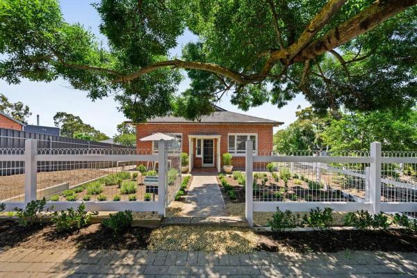 1930\s Character Cottage - Beautifully Restored, Book  McLaren Vale Adelaide Region