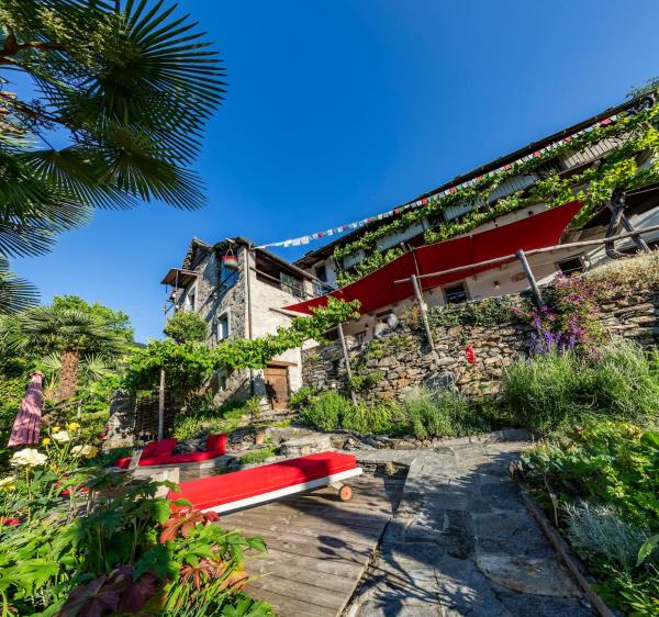 CB-Guesthouse, Book  Mergoscia Ticino