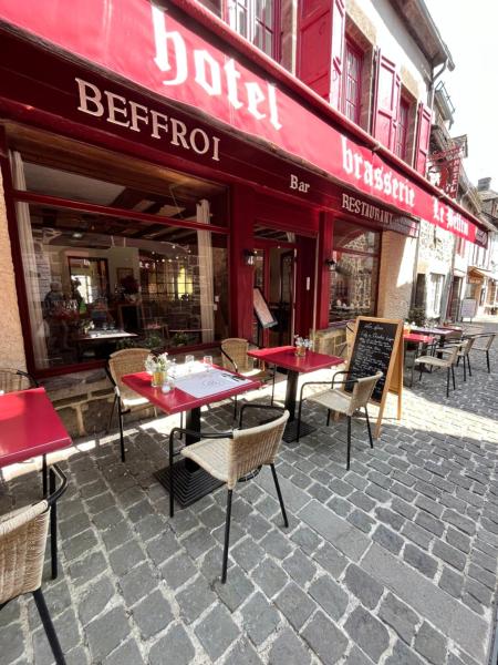 Hôtel Restaurant Le Beffroi, Book  Salers 