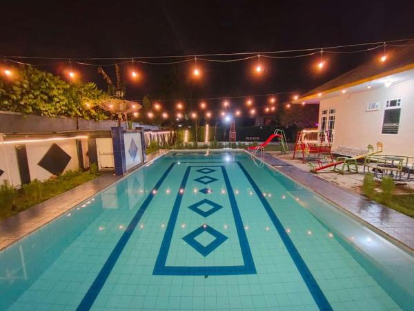 New Haika Villa Puncak, Book  Cisarua hoteller med pool, Swimmingpool