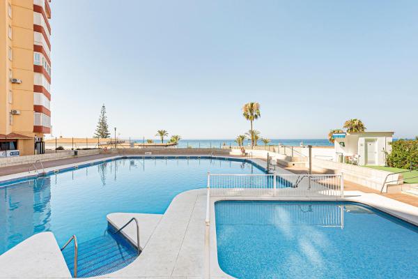 Estudios 79, Book  Hoteller i Axarquía med pool, Swimmingpool