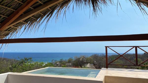 Cabañas Mizontle, Book  Mazunte Oaxaca, nær Punta Cometa