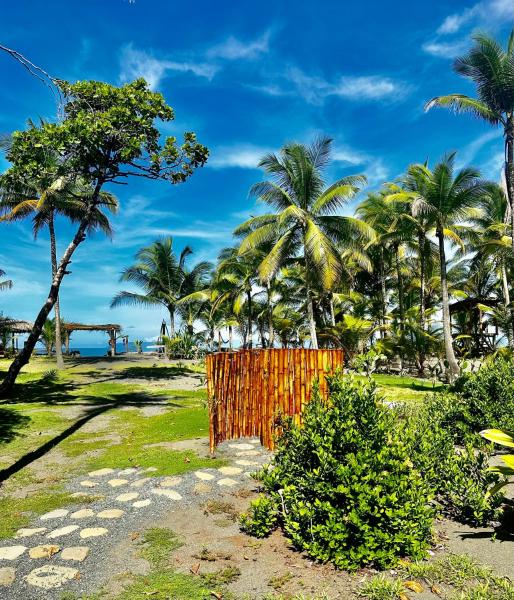 Coloso del Mar, Book Hotel Zancudo 
