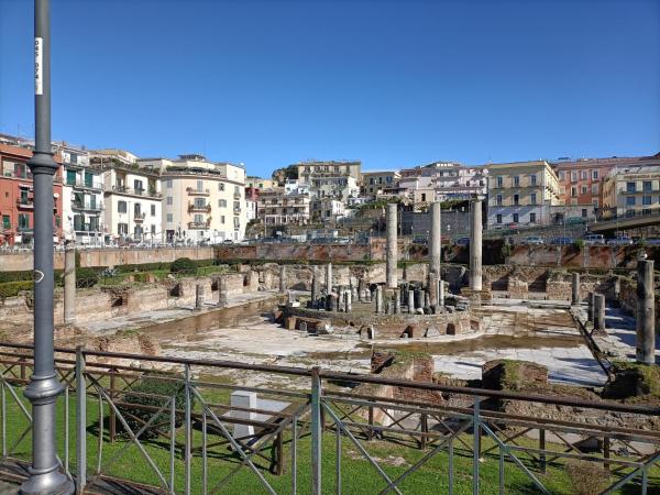 ALTAMAREA appartamenti sul porto, Book  Pozzuoli Campania