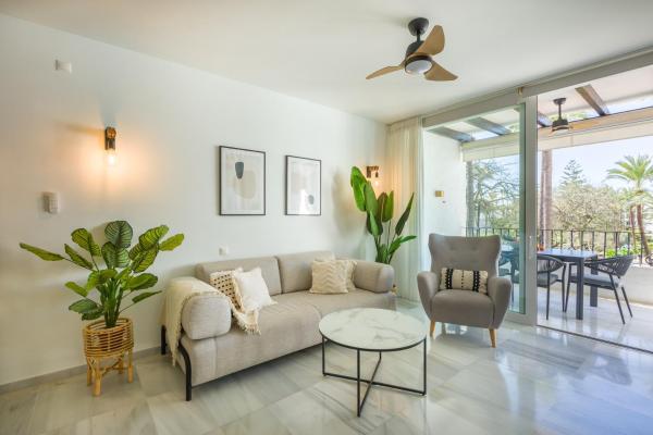 Apartamentos Urb La Alcazaba 614 y 642 Banus Marbella, Book Lejlighed Hoteller i Costa del Sol med pool, Swimmingpool