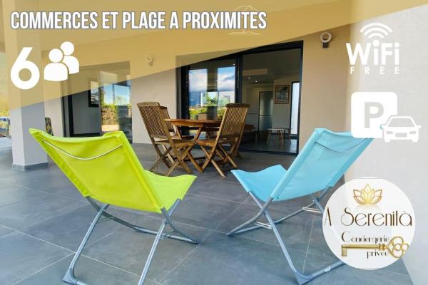"Villa Verde "au coeur de Ghisonaccia, Book  Hoteller i Korsika med parkering, Parkering
