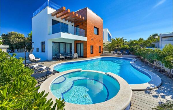 Villa Tamaria, Book  Hoteller i Zadar County med pool, Swimmingpool