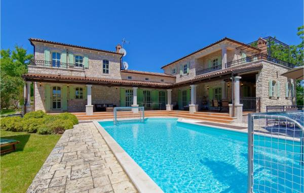 Villa La Quercia, Book  Hoteller i Poreč Riviera med pool, Swimmingpool
