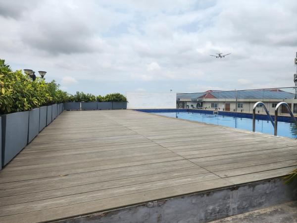 AMAL SUITES, Book  Hoteller i Greater Accra med pool, Swimmingpool