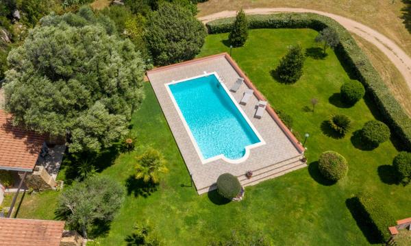 Sardinia Family Villas - Villa Adina with private pool in Arzachena, Book  Emerald Coast hoteller med pool, Swimmingpool