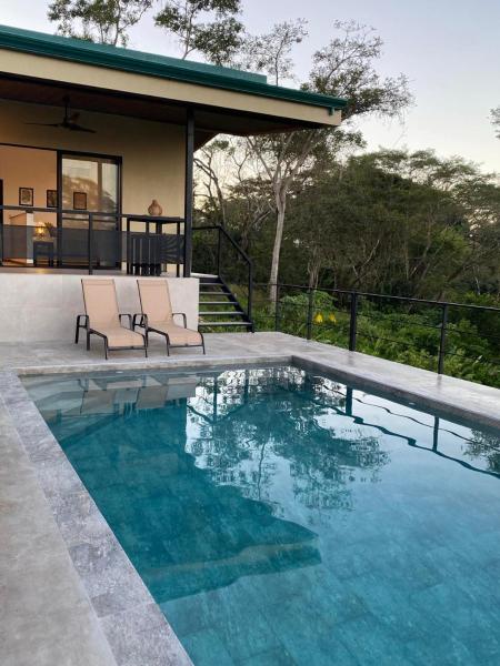 Finca Quietud, Book  Tarcoles 