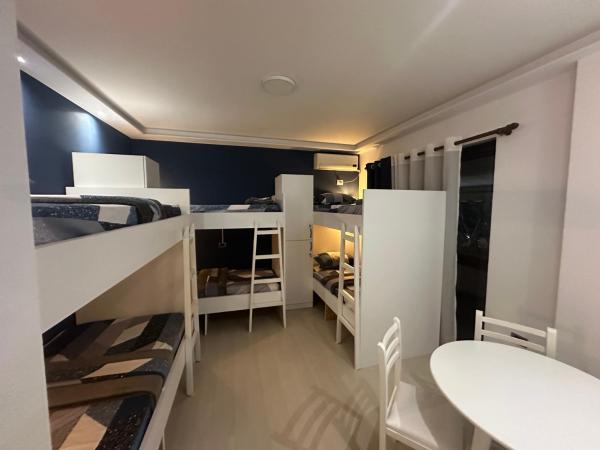 Blloku Vibes Hostel - female only, Book  Tirana 