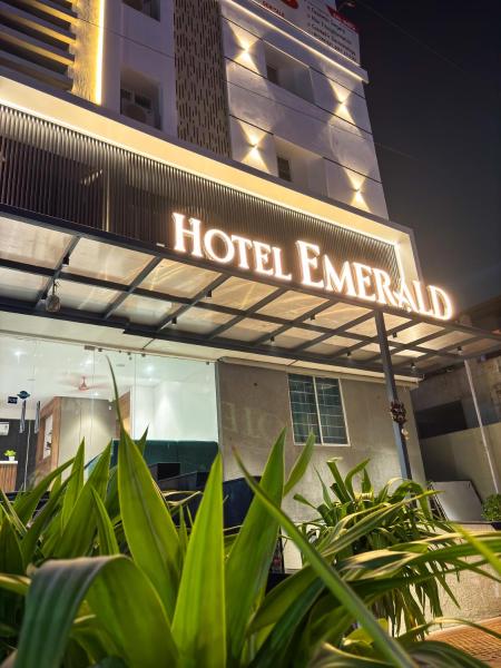 Hotel Emerald, Book  Visakhapatnam Andhra Pradesh