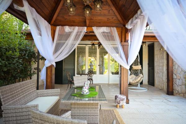 Villa Asia, Book  Fasano Area hoteller med parkering, Parkering