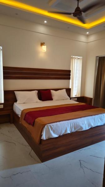 Aloravillasbooking, Book  Meppādi 