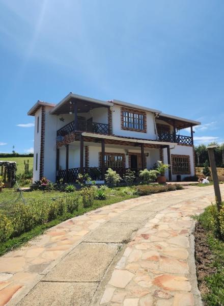 Villa Nikitina, Book  Los Santos Santander