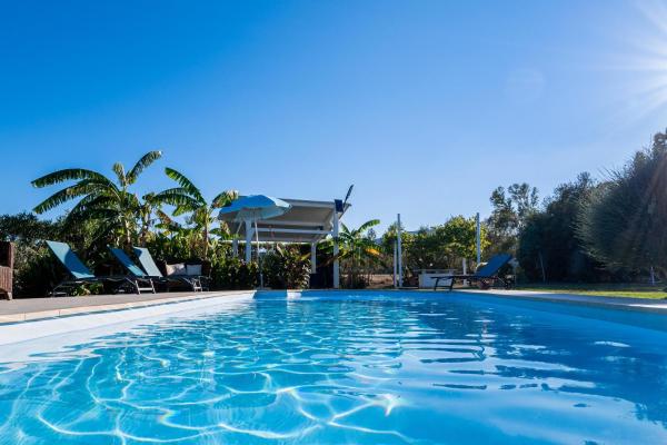 Villa Domo Sardo, Book  Castiadas hoteller med pool, Swimmingpool