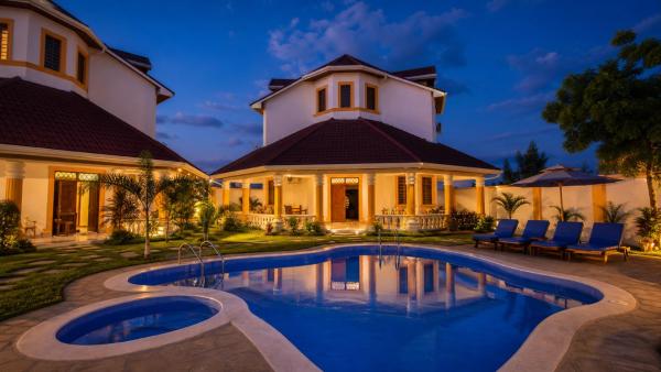 Greenfield Villa D- Diani, Book  Diani Beach 