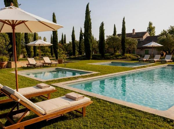 Domaine de la Myrtille, Book  Pertuis hoteller med pool, Swimmingpool