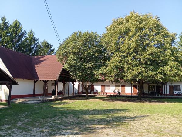 Színes Apartmanok és Kemencés Apartmanok, Book  Bogács 