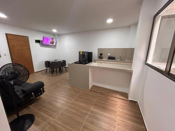 Apartamento Villa Mary C-202, Book  Antioquia hoteller med parkering, Parkering