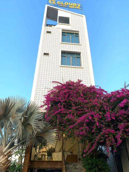 CLOUD7 Hotel, Book  Hoteller i Mekong Delta med parkering, Parkering