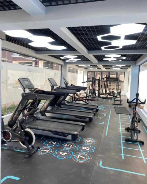 luxury living one bedroom apartment with fully equipped gym heated swimming pool children playing ground and a relaxing rooftop with amazing city views, Book  Nairobi Hoteller...