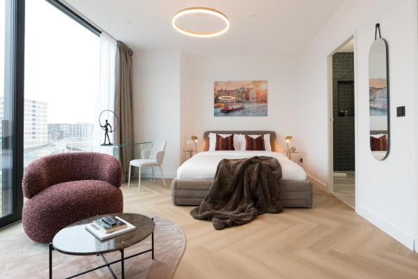 LevelUp Amsterdam, Book  Zuid-Holland hoteller med parkering, Parkering