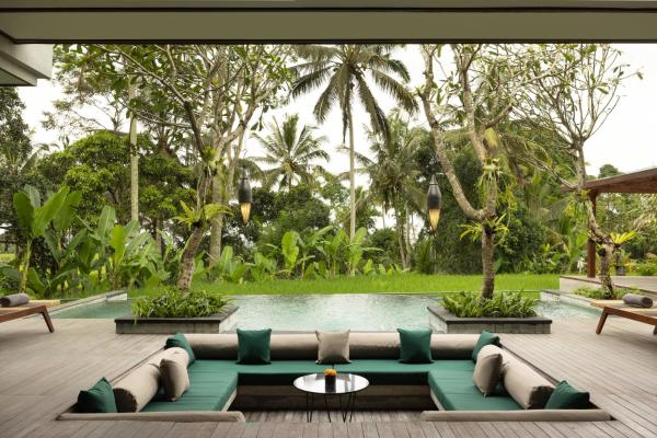 Alas Harum Villas by Inara, Book  Bali hoteller med morgenmad, Morgenmad