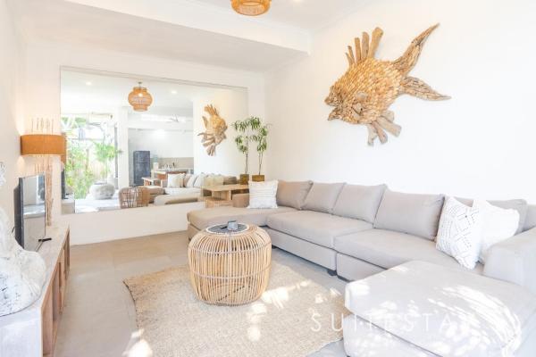 Luxury 3 Bed Villa With Private Pool, Book  Canggu Badung