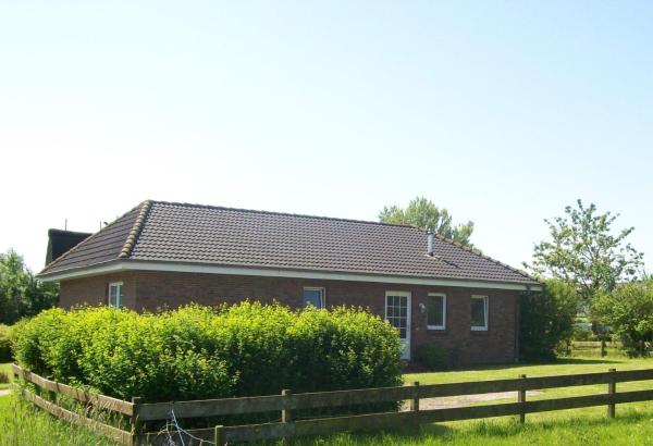 Ferienhof Lüke, Book  Wesselburener Deichhausen 