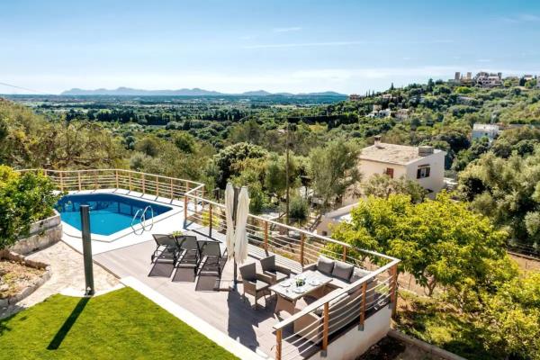 Villa Ines, Book  Buger Mallorca