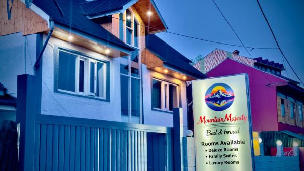 Mountain Majesty, Book  Khor 