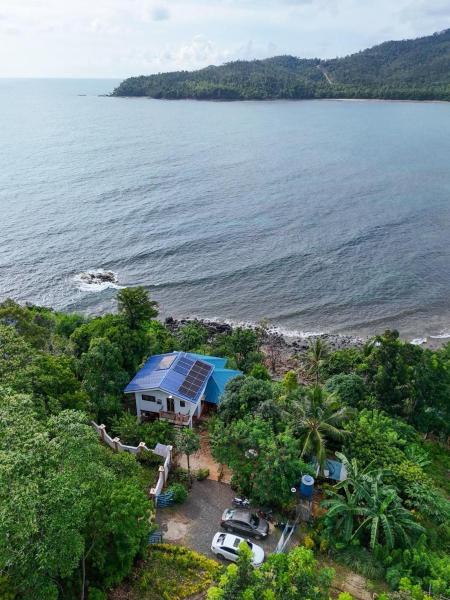 Soul Shine Beach House Cozy Studio with Wi-Fi, Book  Bacungan Palawan
