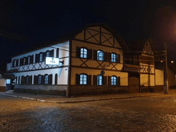 Casa Blanca Pousada Hotel, Book  Sao Lourenco Minas Gerais