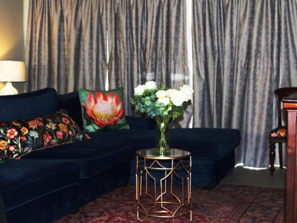 SFT Sefatsa guesthouse, Book  Frankfort Free State