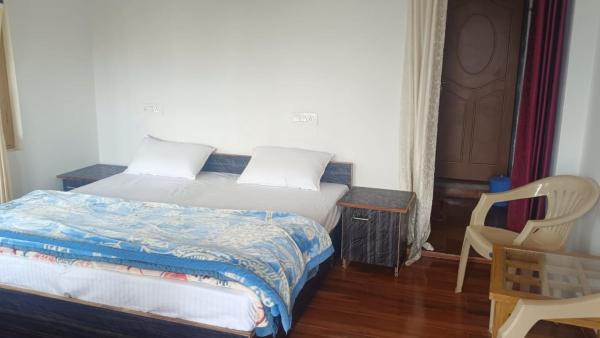 Ekant homestay mukteshwar road Chakhuta near kasiyalekh market, Book  Billige hoteller i Uttarakhand