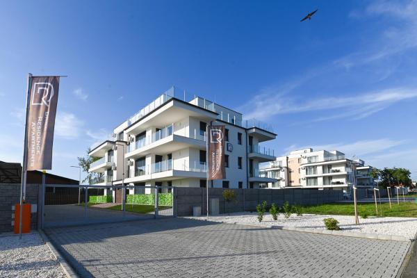 Drill Residence Apartments, Book Lejlighed Hoteller i Northern Great Plain med parkering, Parkering