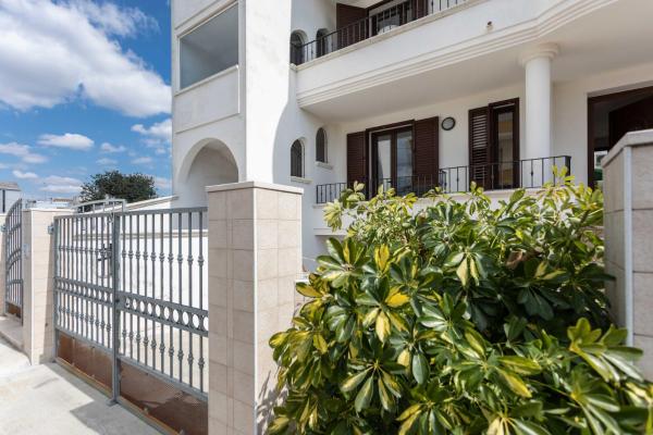 Appartamento Alba - Salento Reservation, Book  Racale Salento