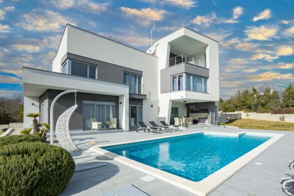 Villa Windrose for 8 persons near Marcana with large garden, Book  Marčana Pula Region