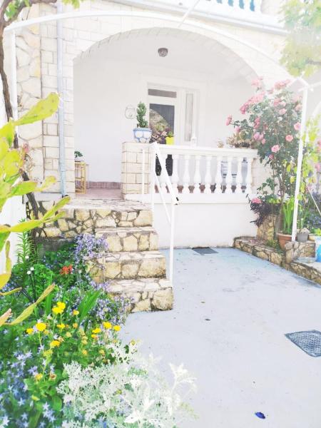 Apartments Rose, Book  Zaton Sibenik-Knin County