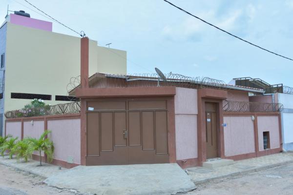 Villa - Cite Mokpokpo Lomé Togo, Book  Komé Primorsky region