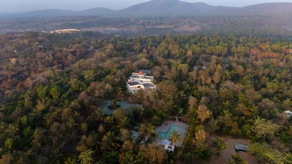The Peacock Village Eco Resort & Spa, Book  Amrutūr Bangalore