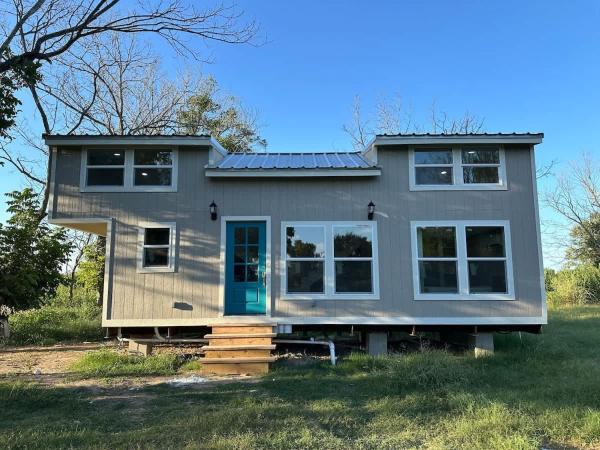 New Entire Tiny Luxury Home, Book  Austin Greater Austin