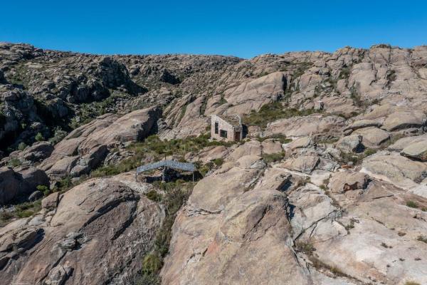 Rustic Mountain Shelter Pure Nature, Book  Las Rabonas 