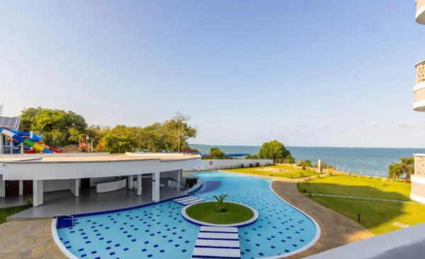 Oceanline Beachfront Apartments, Nyali, Book Lejlighed Coast Region hoteller med parkering, Parkering