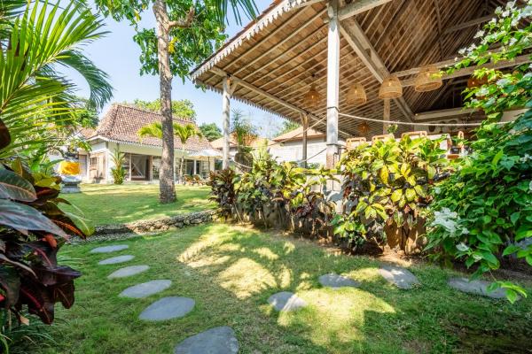 Spacious 3bdrs - Villa Passiflore Bingin, Book  Hoteller i Bali med pool, Swimmingpool