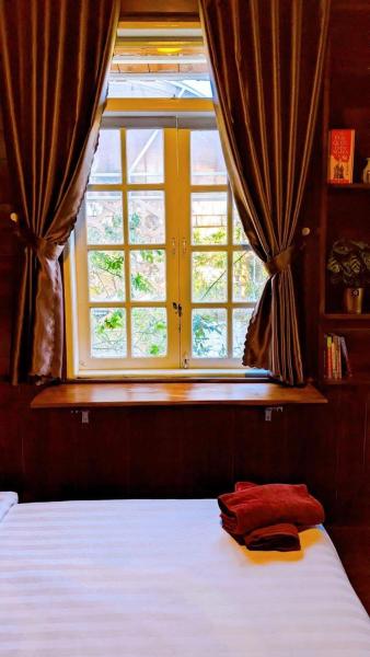 Villa Hoa Như - View Nhà Lồng, Book  Trai Mat Lam Dong